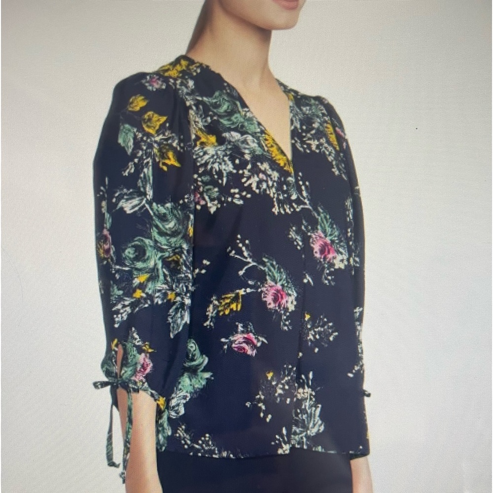 V Neck Floral Print Top